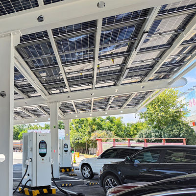 Stasiun Pengisian Mobil Tenaga Surya Jalan Raya Modul BIPV Sistem Carport Surya